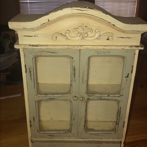 Vintage jewelry/ perfume box